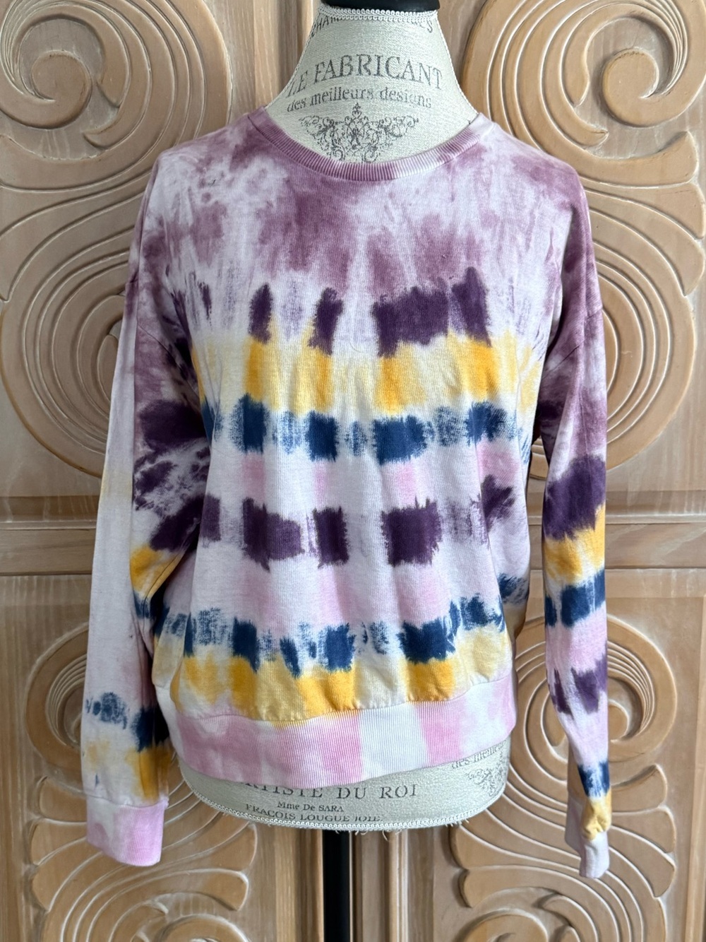 Tie-Dye Long Sleeve Lightweight Sweatshirt in Purple, Yellow & Blue Size XL